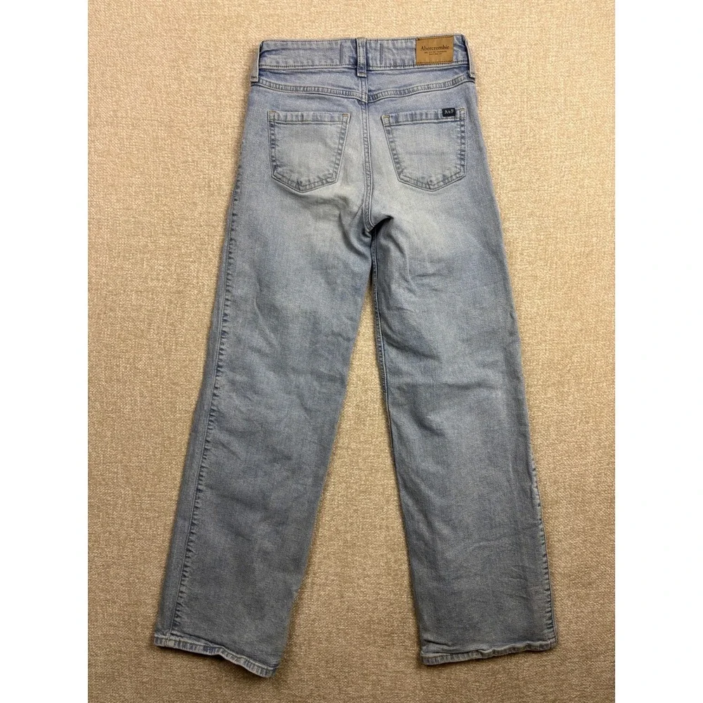 Abercrombie Kids Girls High Rise Wide Leg Distressed Jeans Light Wash 9/10 Long